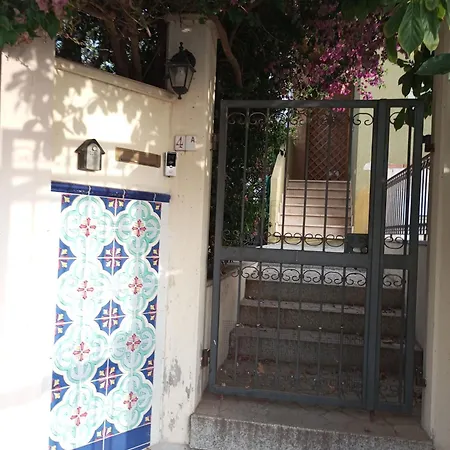 Апартаменты Sa Pruna Porto Frailis Тортоли